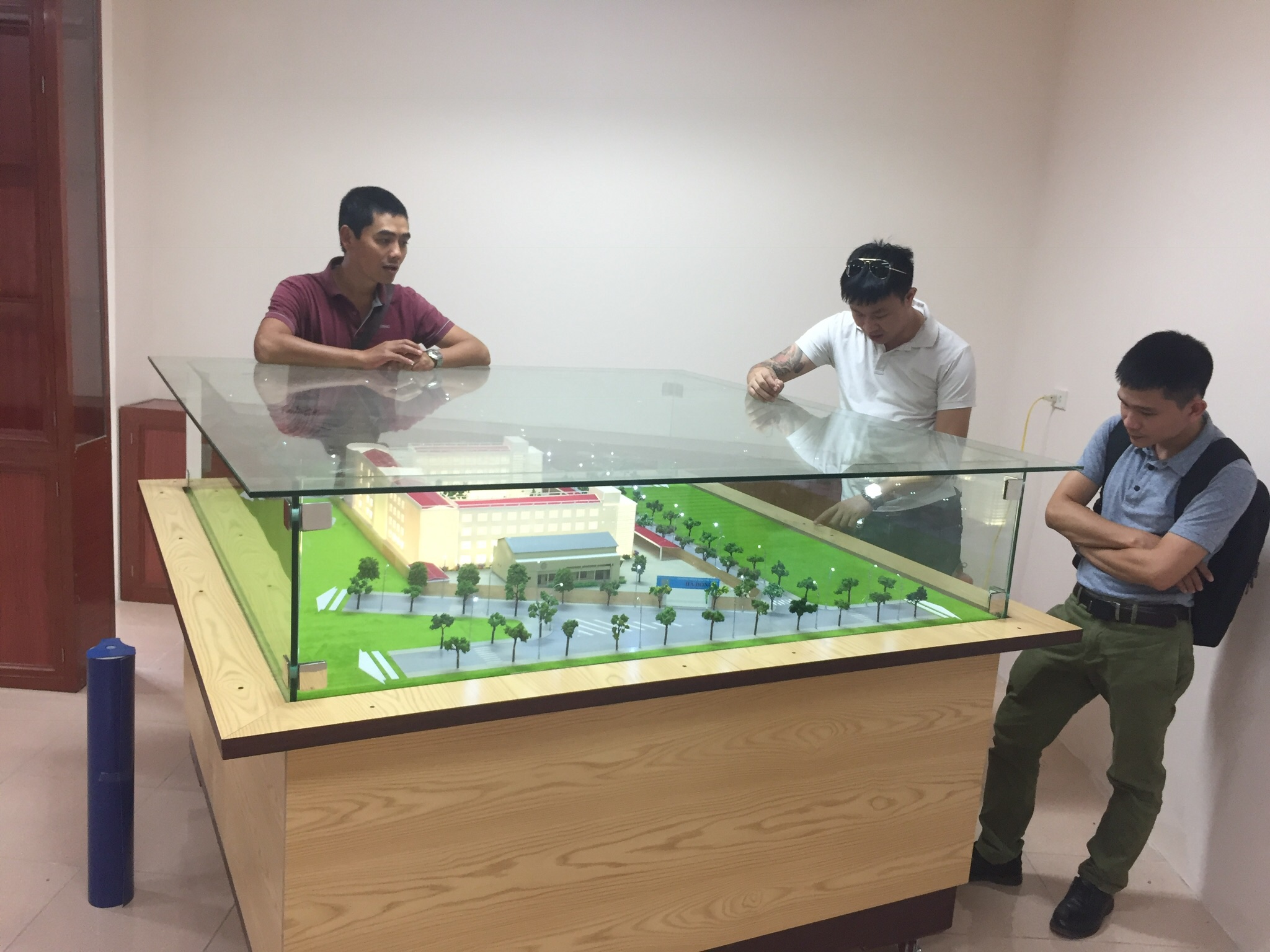 Bốn học sinh tiểu học sáng tạo mô hình Trường học thông minh Giáo dục Việt Nam #31 Bốn học sinh tiểu học sáng tạo mô hình Trường học thông minh Giáo dục Việt Nam